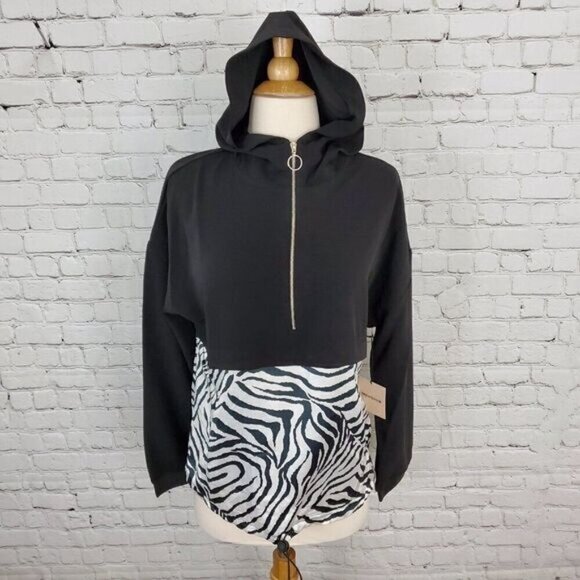 NWT SUPERDOWN 𝅺SUPERDOWN Tilly Zip up Jacket Black Zebra print S - Picture 1 of 8